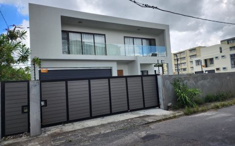 House for sale in Curepipe - New and  modern 